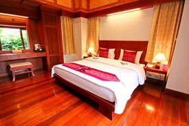 The resort offers a total of 40 deluxe rooms and villas in elegant modern Thai style design complete with a private balcony, separate shower and Jacuzzi bathtub.